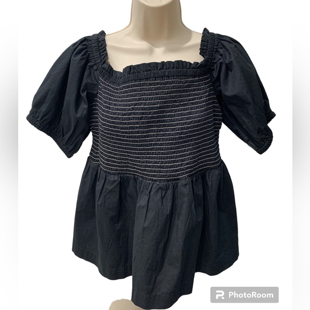 Old Navy Peplum Black Top!